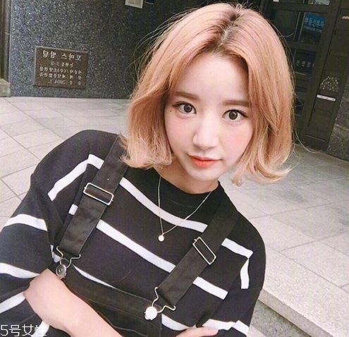 短發(fā)適合扎什么發(fā)型？剪短發(fā)這么好看