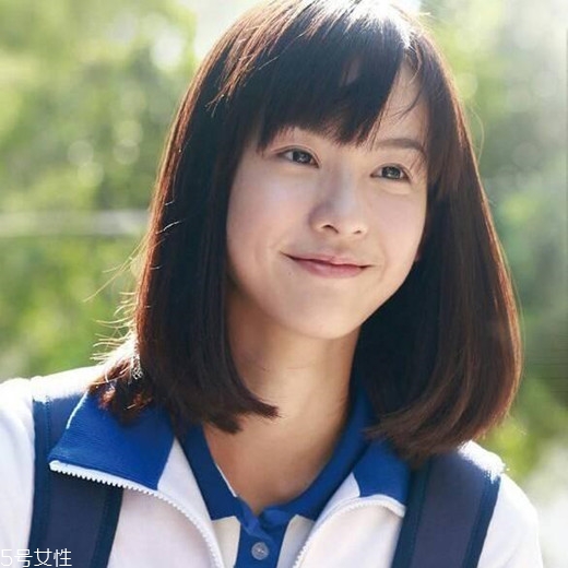 齊肩發(fā)怎么燙好看？女生發(fā)型設(shè)計與臉形搭配