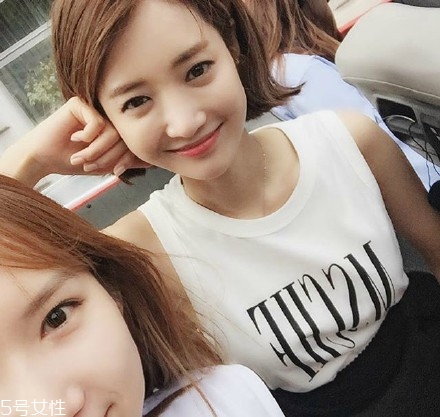 短發(fā)適合扎什么發(fā)型？剪短發(fā)這么好看