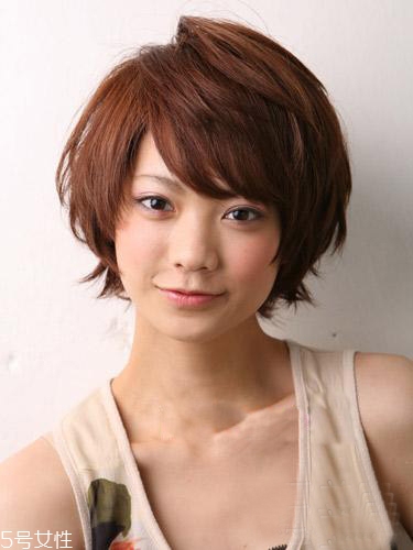 女生發(fā)質(zhì)軟適合什么發(fā)型？胖圓臉顯瘦發(fā)型參考