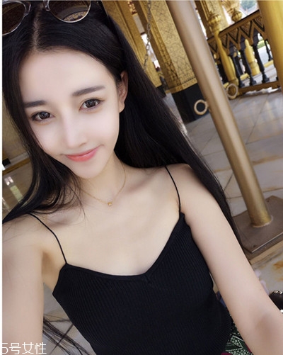 鉆石臉適合什么發(fā)型？流行色也隨之而來