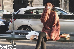 毛衣是羊絨好還是羊毛好？羊絨羊毛材質(zhì)大對(duì)比