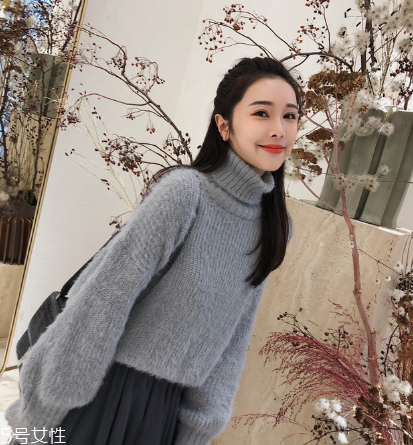 毛衣和衛(wèi)衣哪個顯瘦？教你穿成紙片人