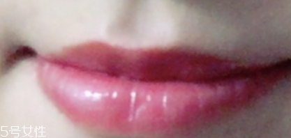 唇彩可以帶上飛機(jī)嗎？不用過(guò)于擔(dān)心