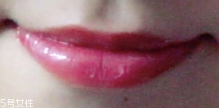 唇彩可以帶上飛機(jī)嗎？不用過(guò)于擔(dān)心