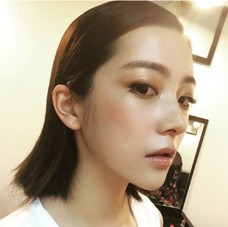 齊肩直發(fā)染什么顏色好看？簡(jiǎn)單好看的齊肩發(fā)扎法