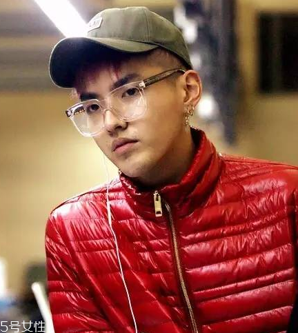 chrome hearts克羅心是奢侈品嗎？明星都喜歡曬的銀飾