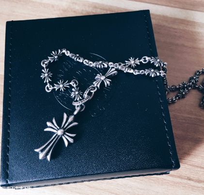 chrome hearts克羅心是哪個(gè)國(guó)家的品牌？