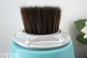 科萊麗粉底刷頭怎么用？Tati女神最愛的粉底刷頭