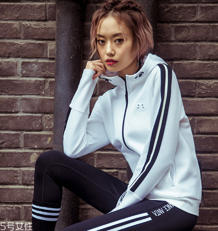 運(yùn)動(dòng)外套怎么搭配？打造活力氧氣女孩