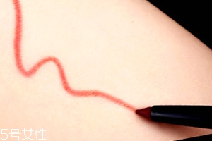 唇膏筆怎么削？原來你一直都用的錯(cuò)誤方式