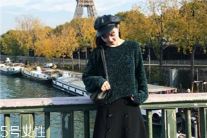 絲絨毛衣怎么搭配？優(yōu)雅氣質(zhì)全靠它