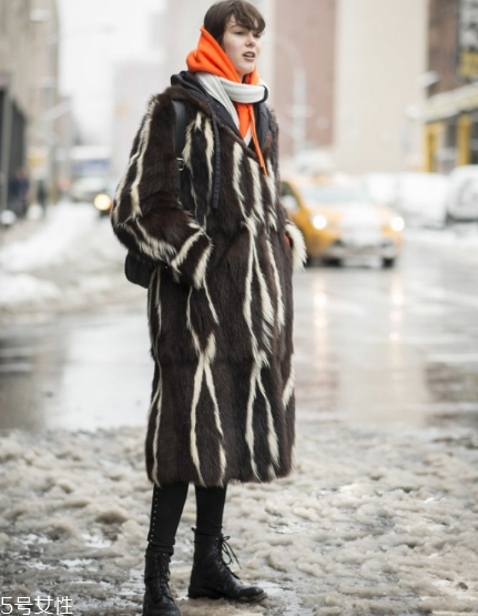 皮草搭配什么鞋子好看？四款鞋子搭配任你選