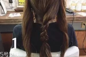 女生冬天長(zhǎng)發(fā)怎么編好看？長(zhǎng)發(fā)妹紙才懂得的痛