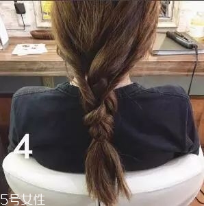 女生冬天長(zhǎng)發(fā)怎么編好看？長(zhǎng)發(fā)妹紙才懂得的痛