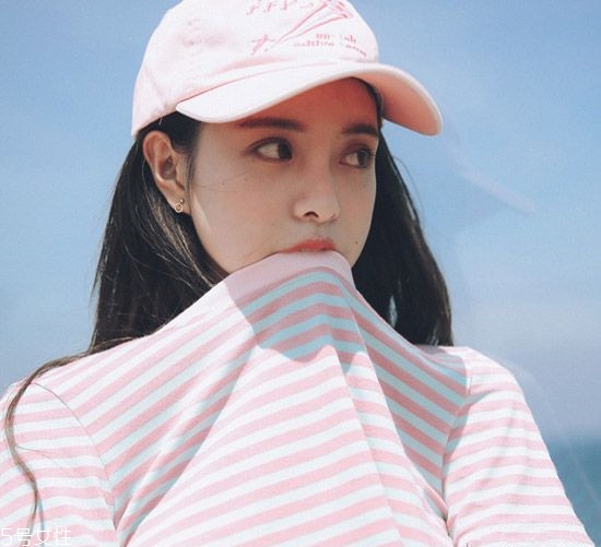 凌亂小卷中長發(fā)怎么弄好看？超美的凌亂小卷中長發(fā)