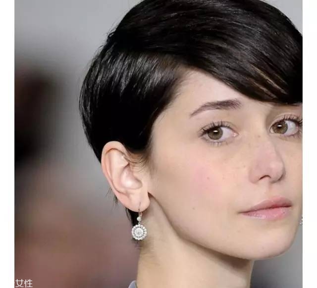 韓式空氣劉海配什么發(fā)型？不失個性魅力