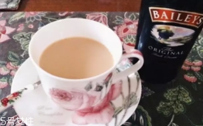 baileys是什么酒？大名鼎鼎的百利甜酒