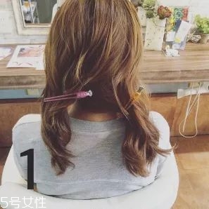 女生冬天長(zhǎng)發(fā)怎么編好看？長(zhǎng)發(fā)妹紙才懂得的痛