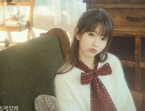 顯白的棕色系發(fā)色有哪些？棕色系發(fā)色大盤點(diǎn)