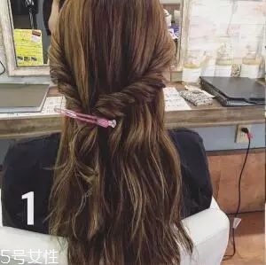 女生冬天長(zhǎng)發(fā)怎么編好看？長(zhǎng)發(fā)妹紙才懂得的痛