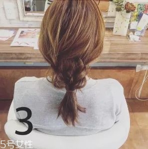 女生冬天長(zhǎng)發(fā)怎么編好看？長(zhǎng)發(fā)妹紙才懂得的痛