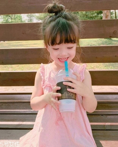 小女孩扎什么頭發(fā)好看？小公主發(fā)型大全