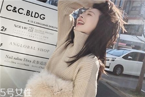 毛衣上的咖啡漬怎么洗？巧用甘油輕松解決