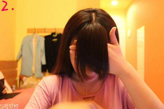 空氣劉海往上翹怎么辦？好前衛(wèi)的空氣劉海