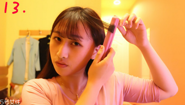 空氣劉海往上翹怎么辦？好前衛(wèi)的空氣劉海