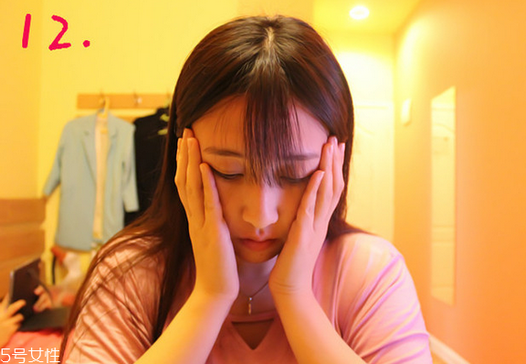 空氣劉海往上翹怎么辦？好前衛(wèi)的空氣劉海