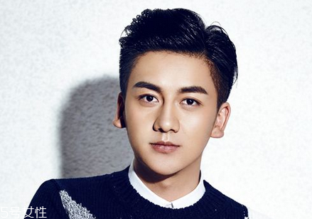 男生頭發(fā)稀疏適合什么發(fā)型？圓形劉海很好看