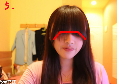 空氣劉海往上翹怎么辦？好前衛(wèi)的空氣劉海