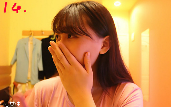 空氣劉海往上翹怎么辦？好前衛(wèi)的空氣劉海