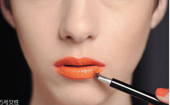 南瓜色口紅怎么挑選？十分高級的色彩