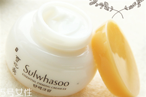 雪花秀彈力面霜和人參面霜哪個好？滋潤保濕一整天