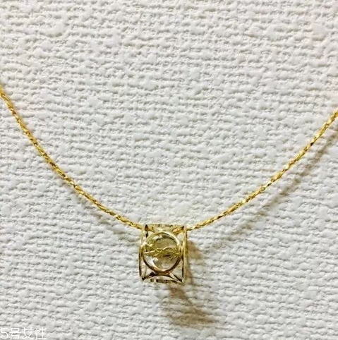 如何選擇口紅色號？口紅必不可少