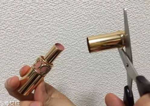 如何選擇口紅色號？口紅必不可少