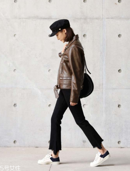 棕色皮衣怎么搭配？玩轉(zhuǎn)復(fù)古潮流風(fēng)