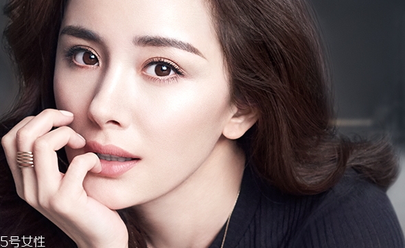 雪花秀和雅詩(shī)蘭黛護(hù)膚品哪個(gè)好？