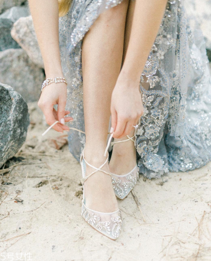 bella belle鞋子多少錢？超級平價的美艷婚鞋