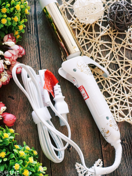 create ion卷發(fā)棒使用感 小仙女必備卷發(fā)神器 create ion卷發(fā)棒使用感 小仙女必備卷發(fā)神器
