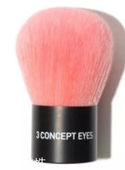 腮紅刷和粉底刷的區(qū)別 從刷頭設(shè)計就可以窺見一斑 腮紅刷和粉底刷的區(qū)別 從刷頭設(shè)計就可以窺見一斑