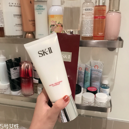 sk2洗面奶和cpb洗面奶哪個(gè)好用？無(wú)限回購(gòu)的洗面奶