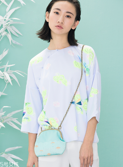 中國風(fēng)衣服怎么搭配？帶你演繹傳統(tǒng)之美