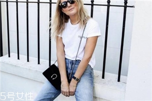 2022流行什么樣的牛仔褲？這些都是衣櫥必備