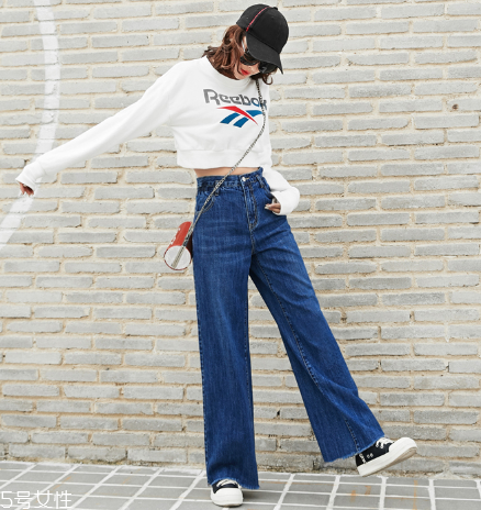 2022流行什么樣的牛仔褲？這些都是衣櫥必備