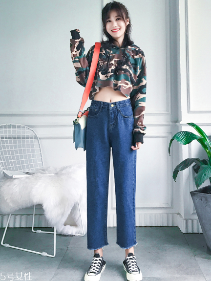 2022流行什么樣的牛仔褲？這些都是衣櫥必備