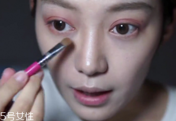 微醺桃花妝怎么化妝？簡單步驟滿足爆棚少女心