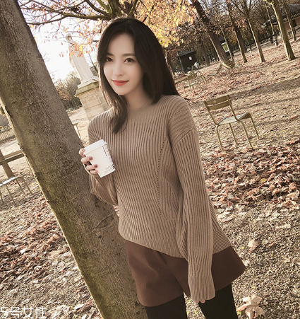 針織衫和羊絨衫哪個(gè)好？羊絨衫更加保暖